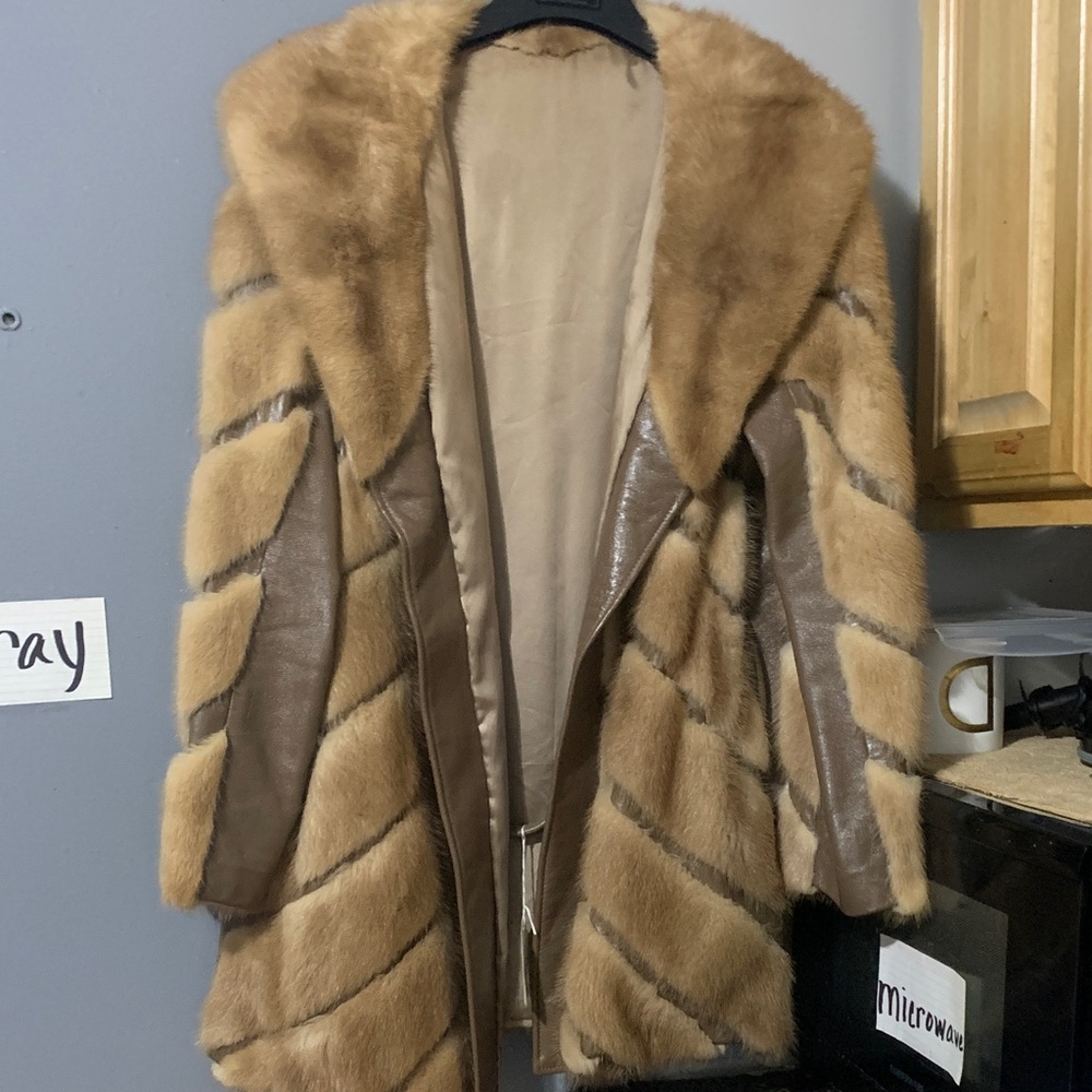 Elegant Brown Mink Coat